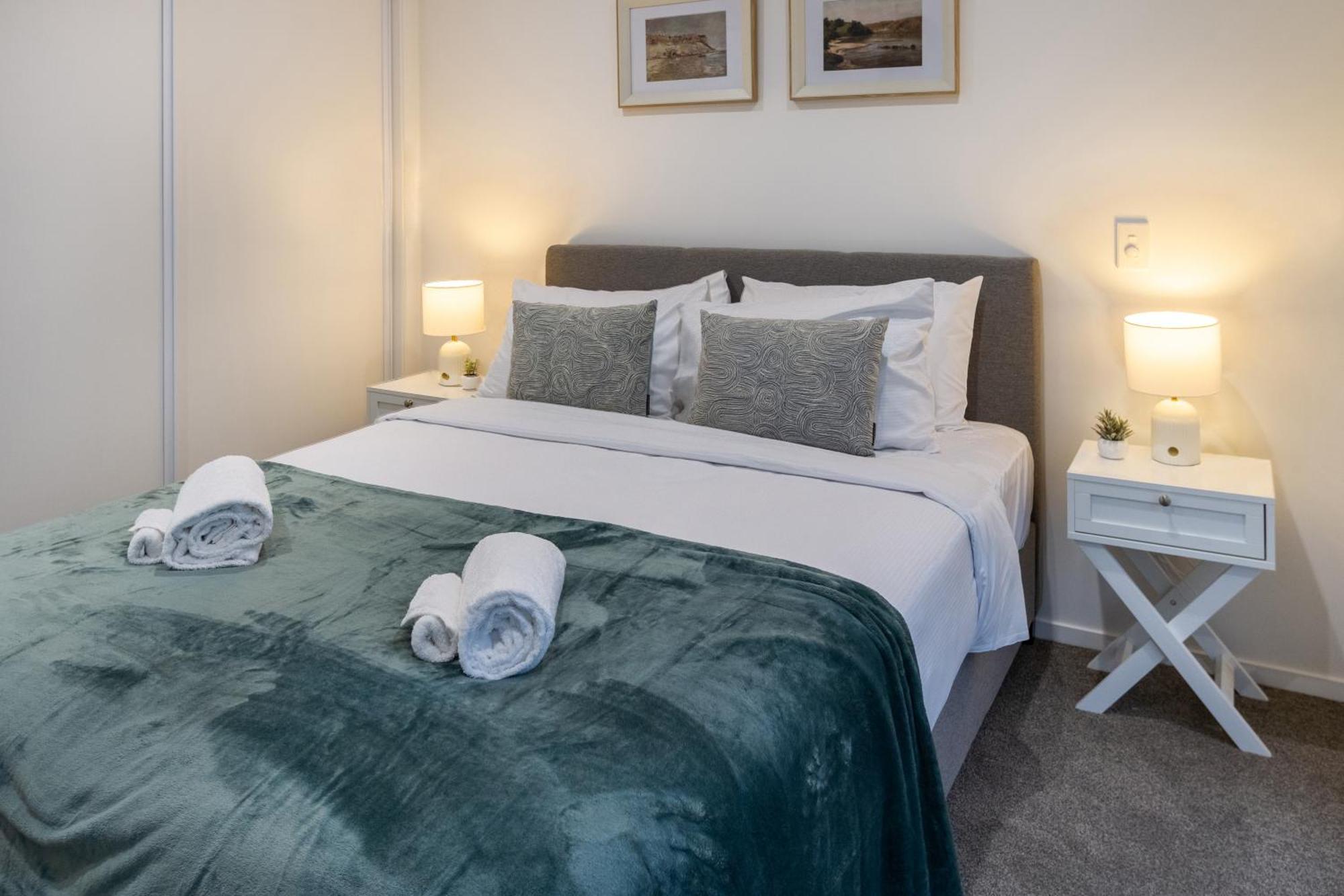 Urban Retreat: 2-Br Gem In Central Christchurch Apartment Luaran gambar
