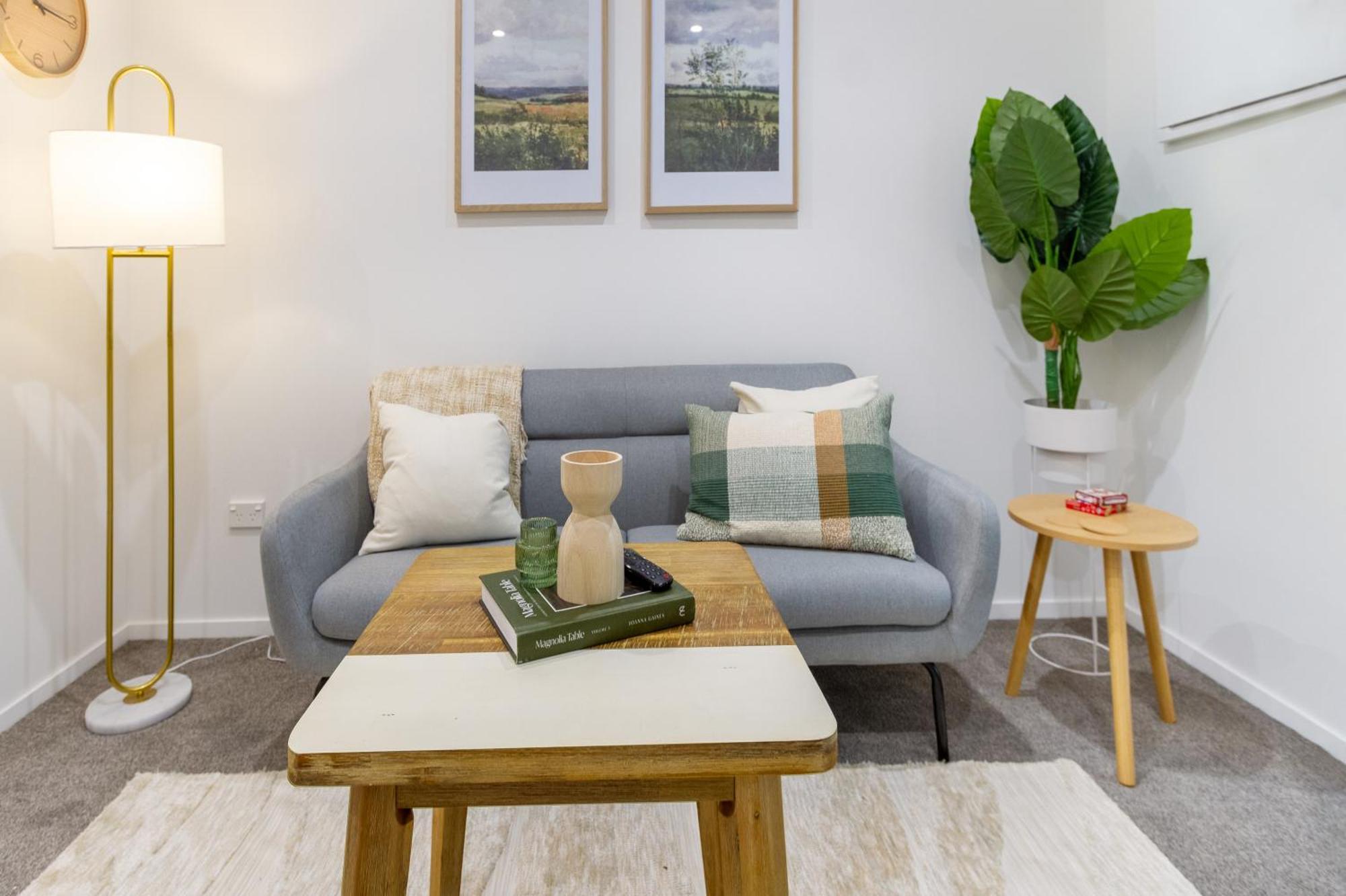 Urban Retreat: 2-Br Gem In Central Christchurch Apartment Luaran gambar