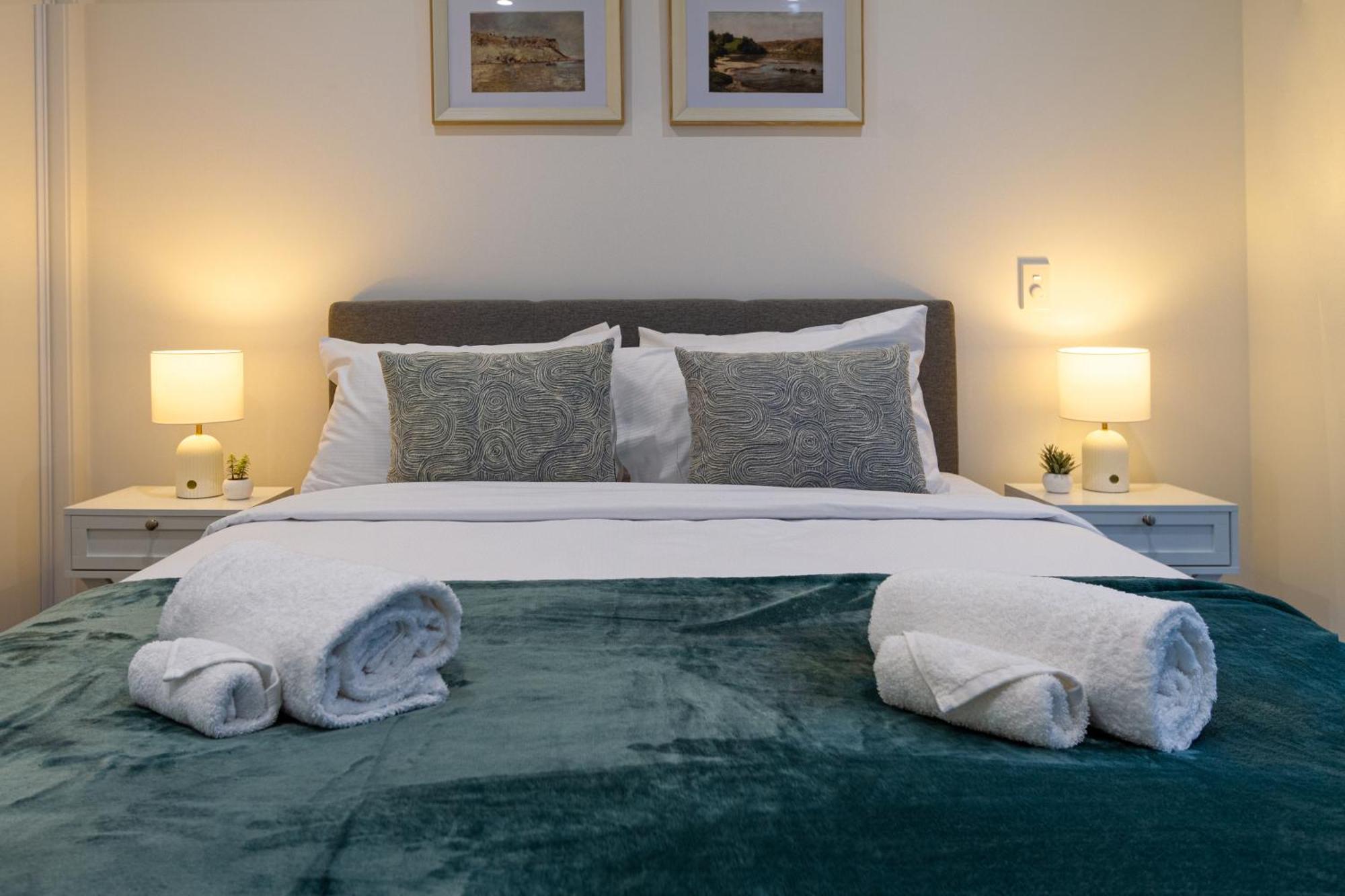 Urban Retreat: 2-Br Gem In Central Christchurch Apartment Luaran gambar