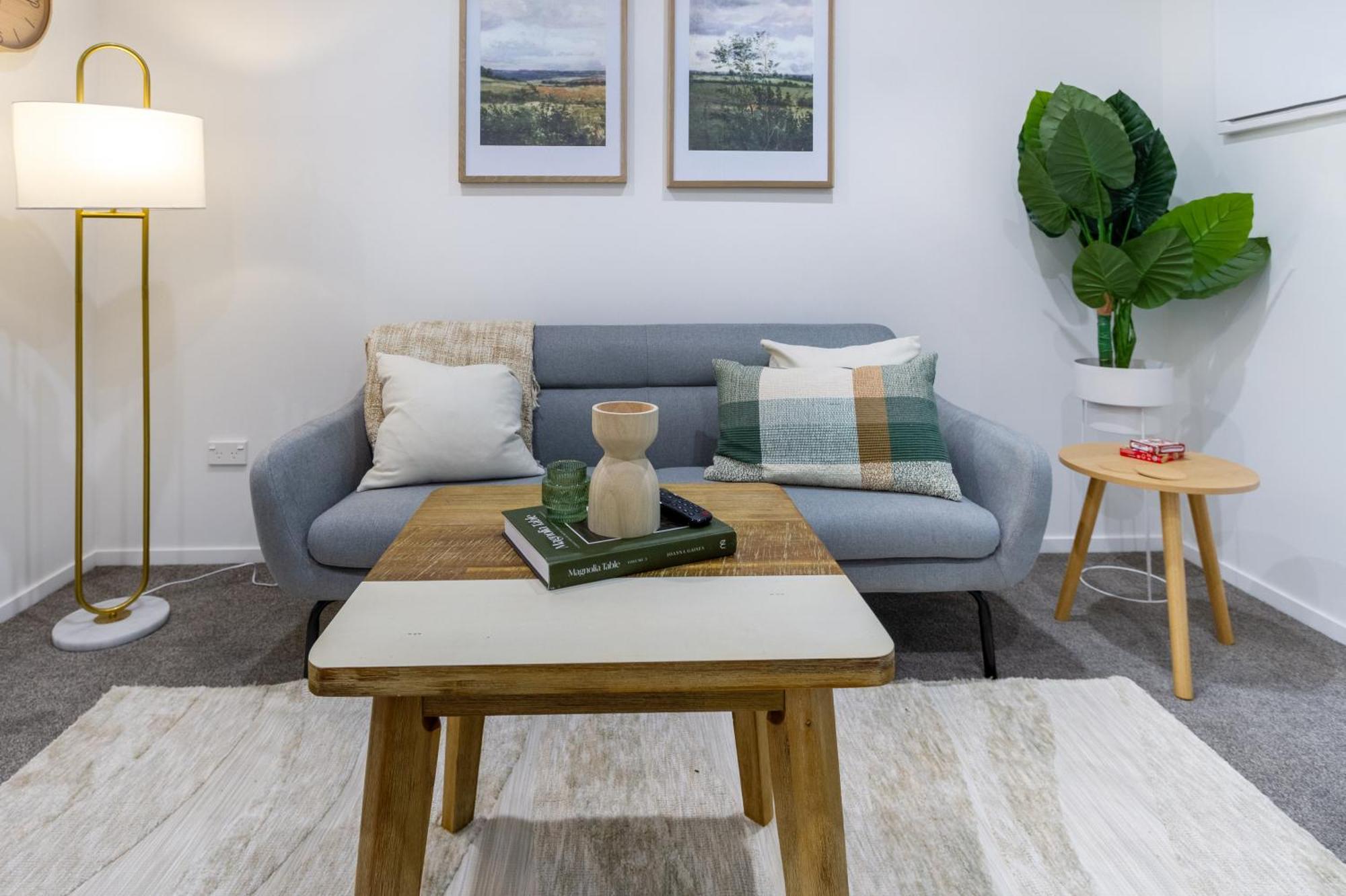 Urban Retreat: 2-Br Gem In Central Christchurch Apartment Luaran gambar