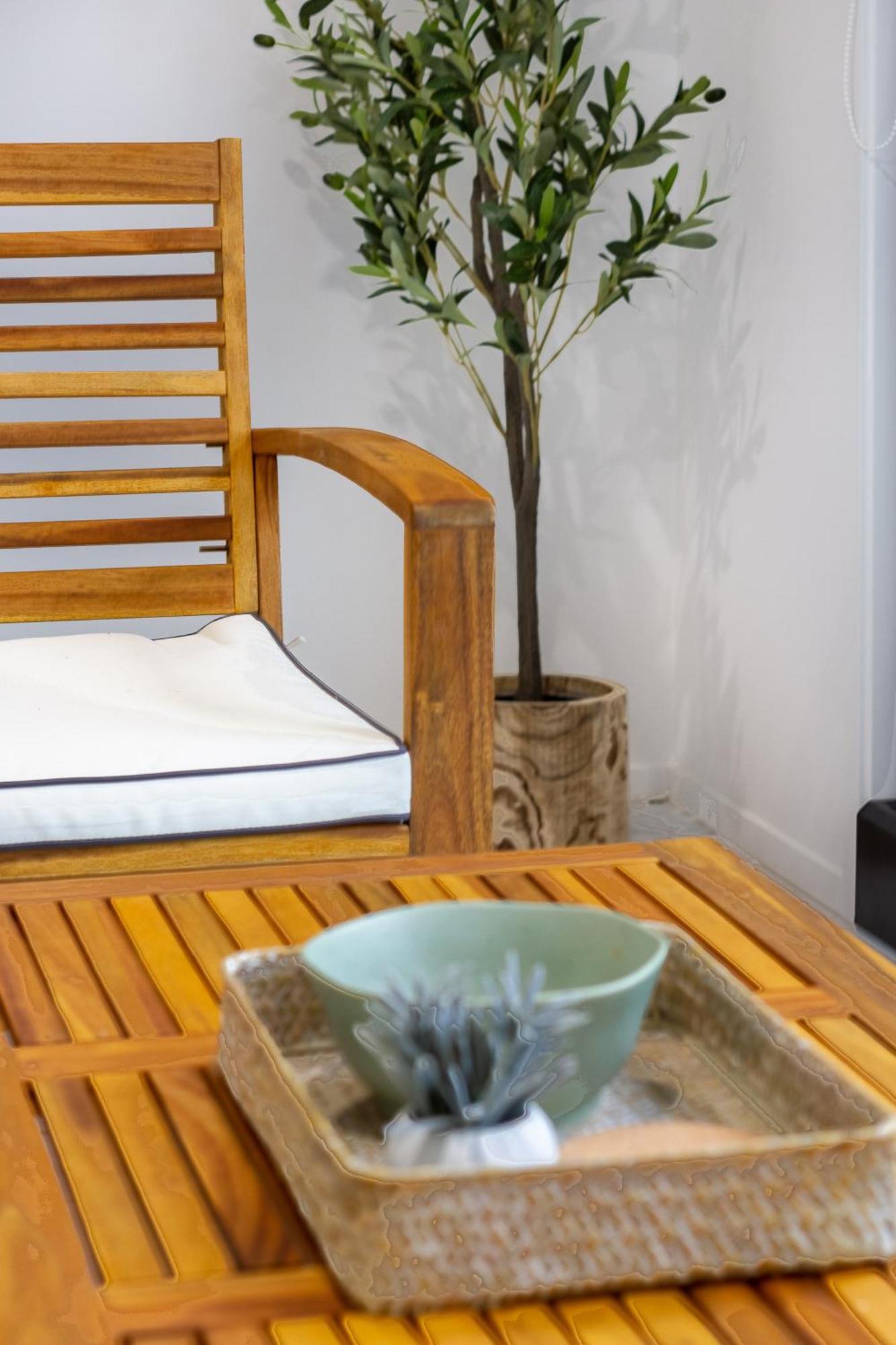Urban Retreat: 2-Br Gem In Central Christchurch Apartment Luaran gambar